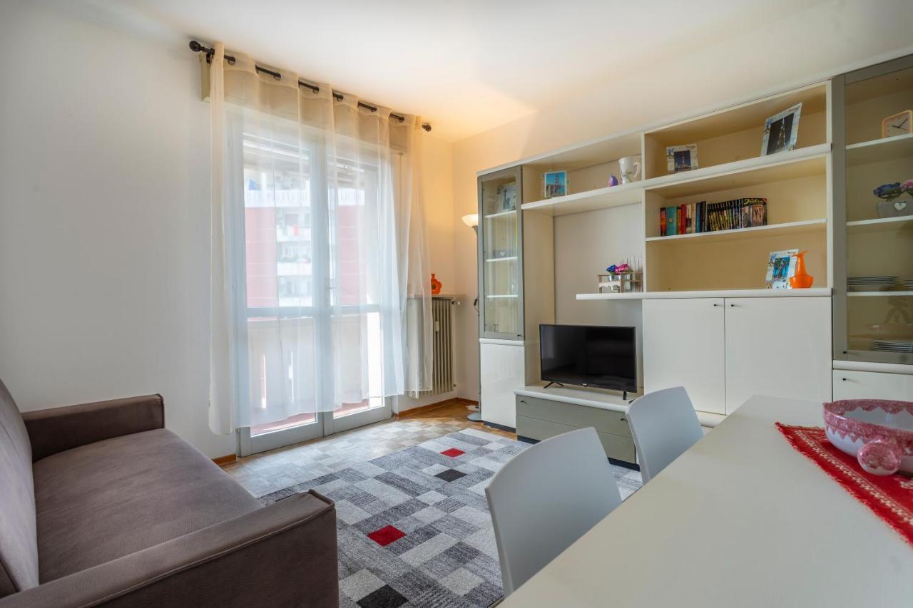 Zia Dina Apartment Pasian di Prato Bagian luar foto